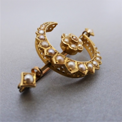 Beryl Lane - Victorian 15ct Gold Seed Pearl Crescent Flower Bar Brooch ...