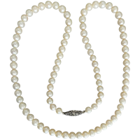 vintage-mid-century-lustrous-cultured-akoya-pearl-necklace