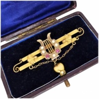 victorian-9k-gold-pink-doublet-seed-pearl-lyre-brooch